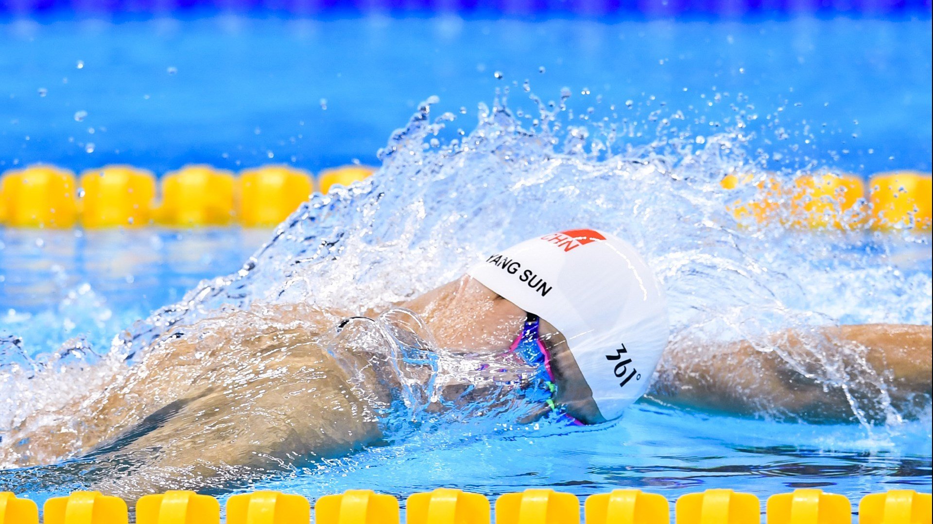 Rookie爆冷击败IG，逆转引爆全场！-爱游戏精彩